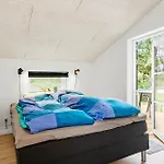 Дом отдыха 3 Bedroom Beautiful In