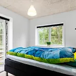 Дом отдыха 3 Bedroom Beautiful In