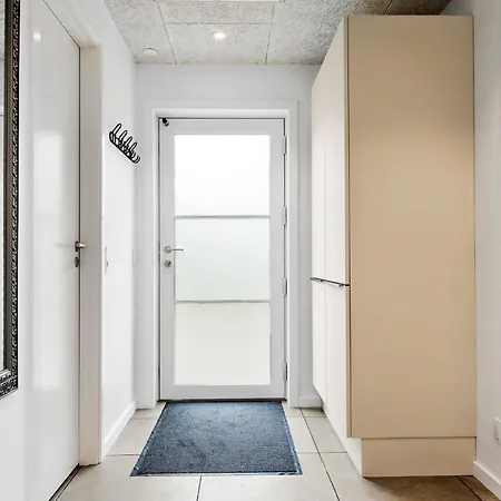 3 Bedroom Beautiful In בית נופש Tarm