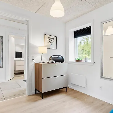 3 Bedroom Beautiful In בית נופש Tarm